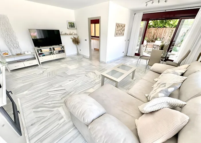 Сasa de vacaciones With Private Pool *