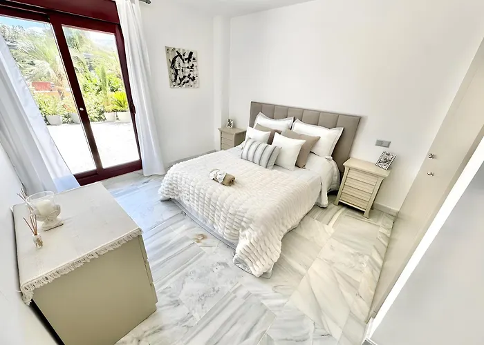 Сasa de vacaciones With Private Pool Estepona